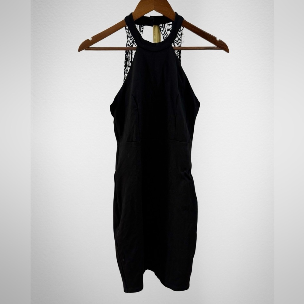 LULU’S • Black Backless Lace Dress